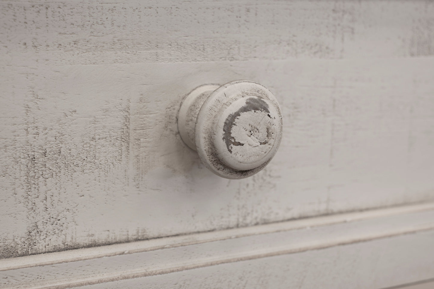 6 Drawer 2 Door Buffet - Antiqued Ivory & Weathered Gray
