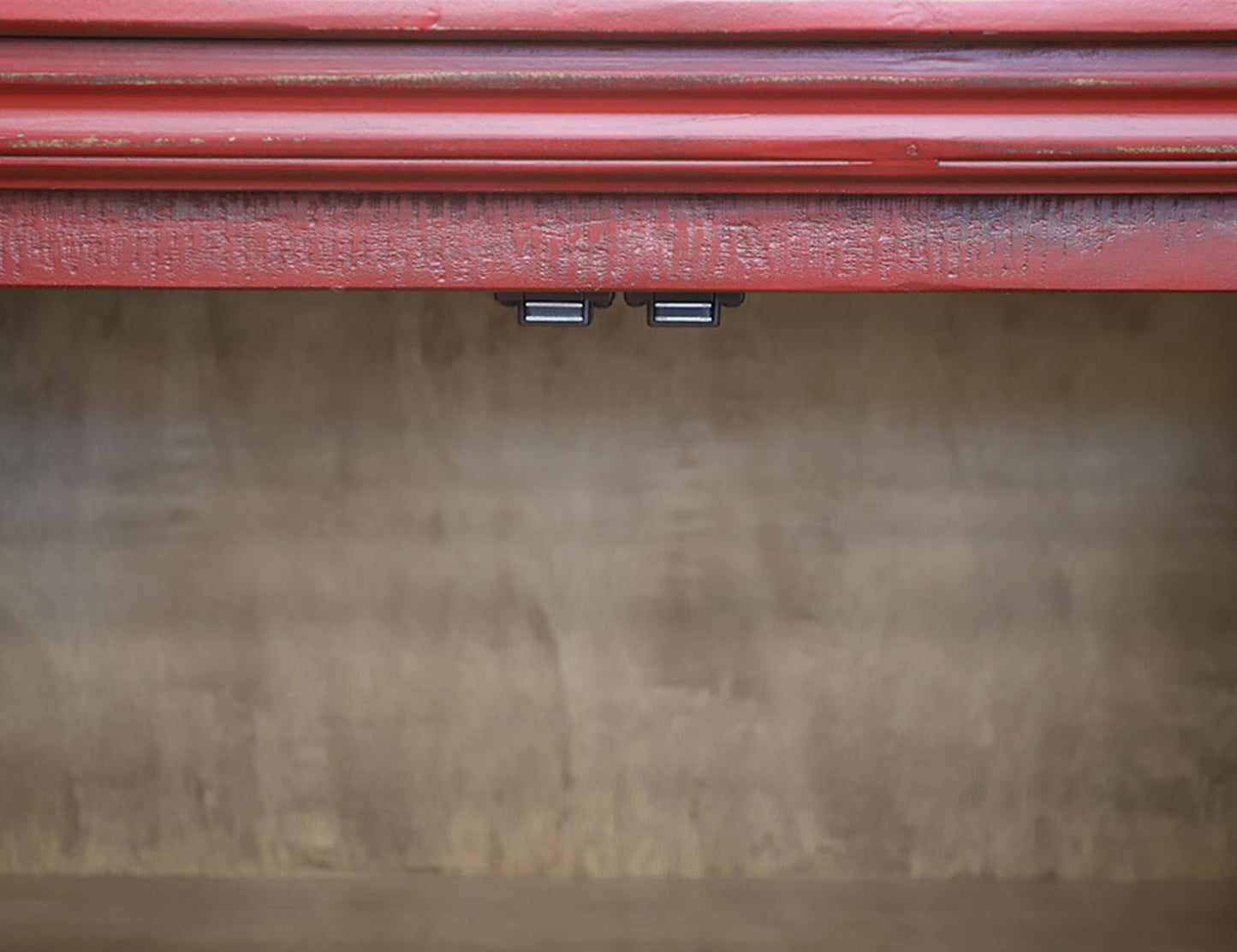 4 Doors Console - Red