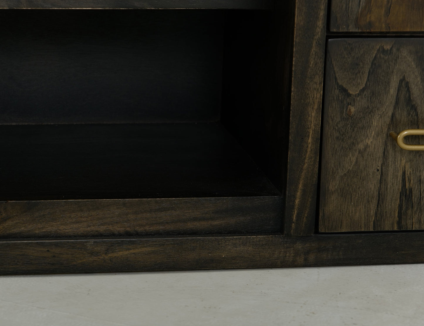 7 Drawer, Console - Oil Black