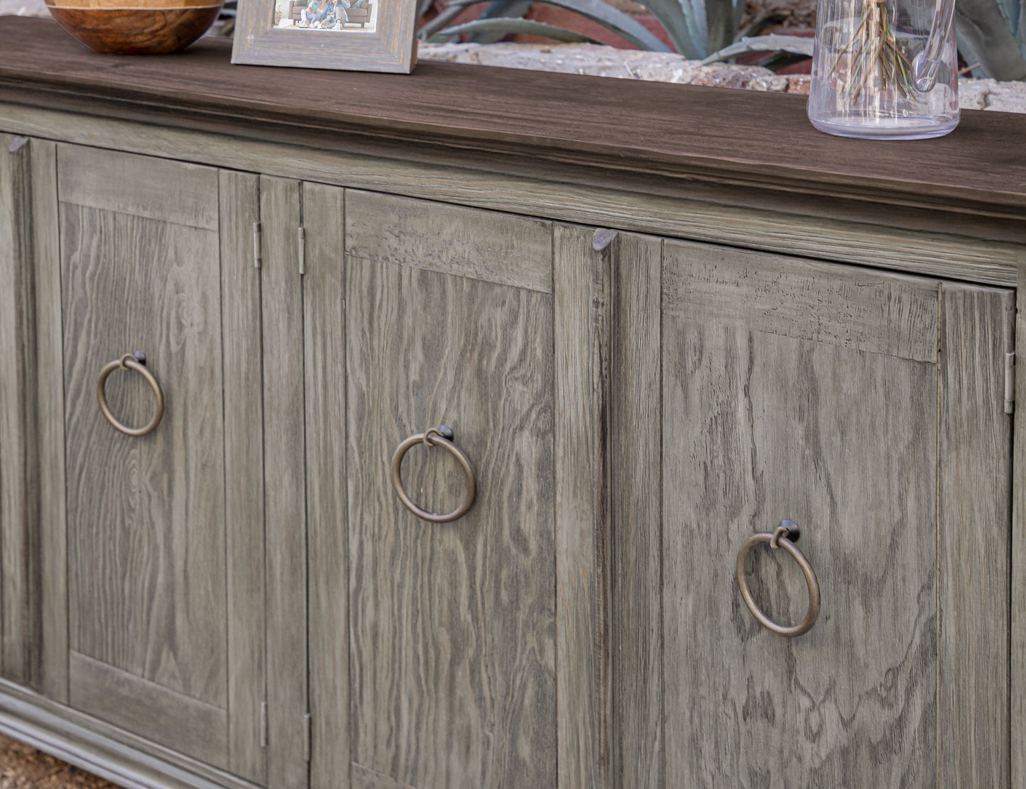 4 Doors Console - Olive