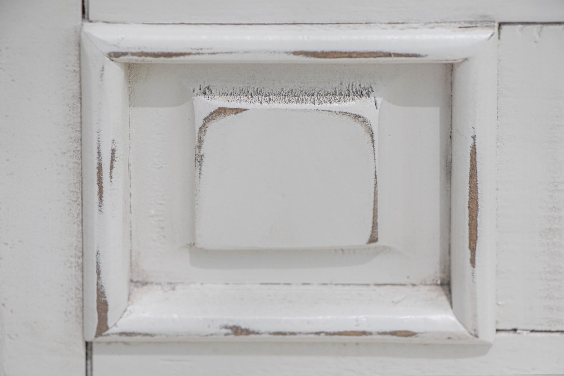 3 Drawer 2 Door Gentleman's Chest - Distressed White