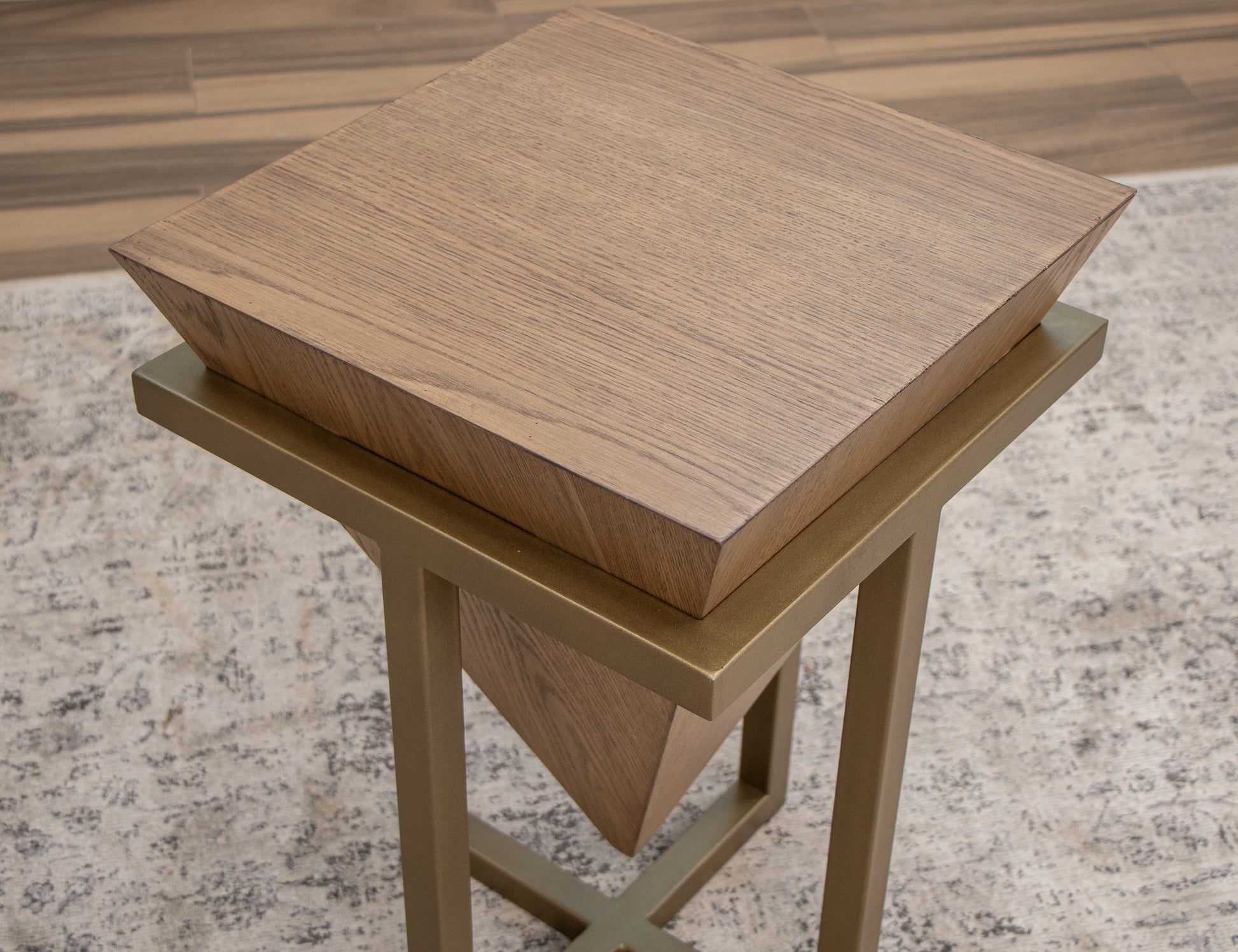 Metal Frame Chairside Table - Peanut