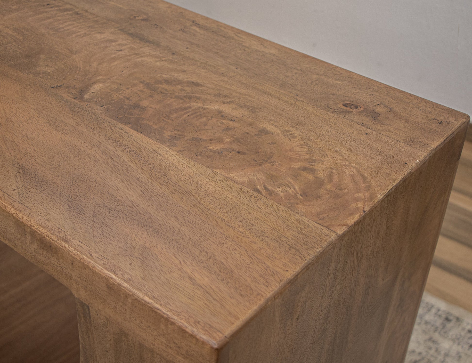 Chairside Table - Mezquite Brown
