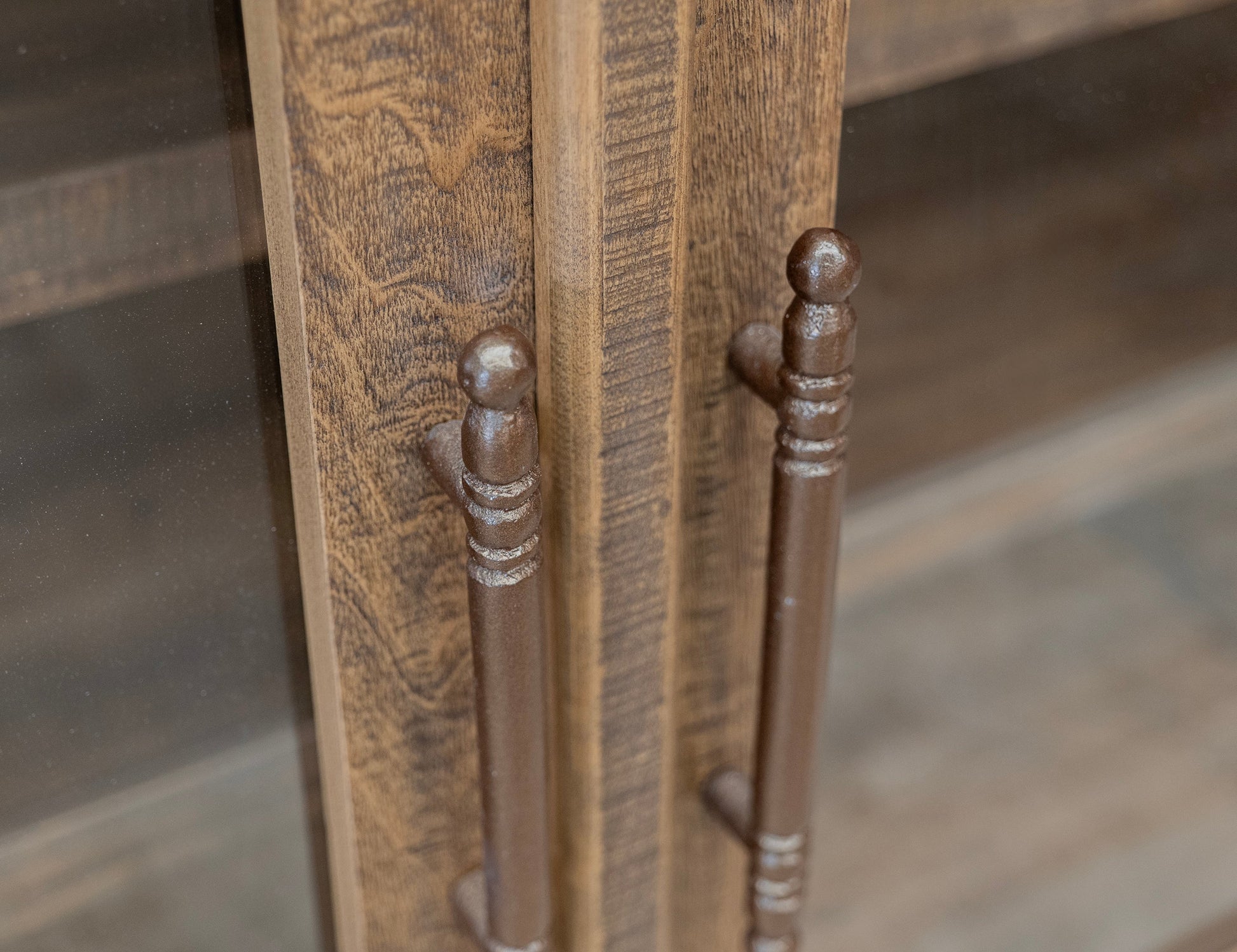 2 Door 2 Drawer Console - Caramel