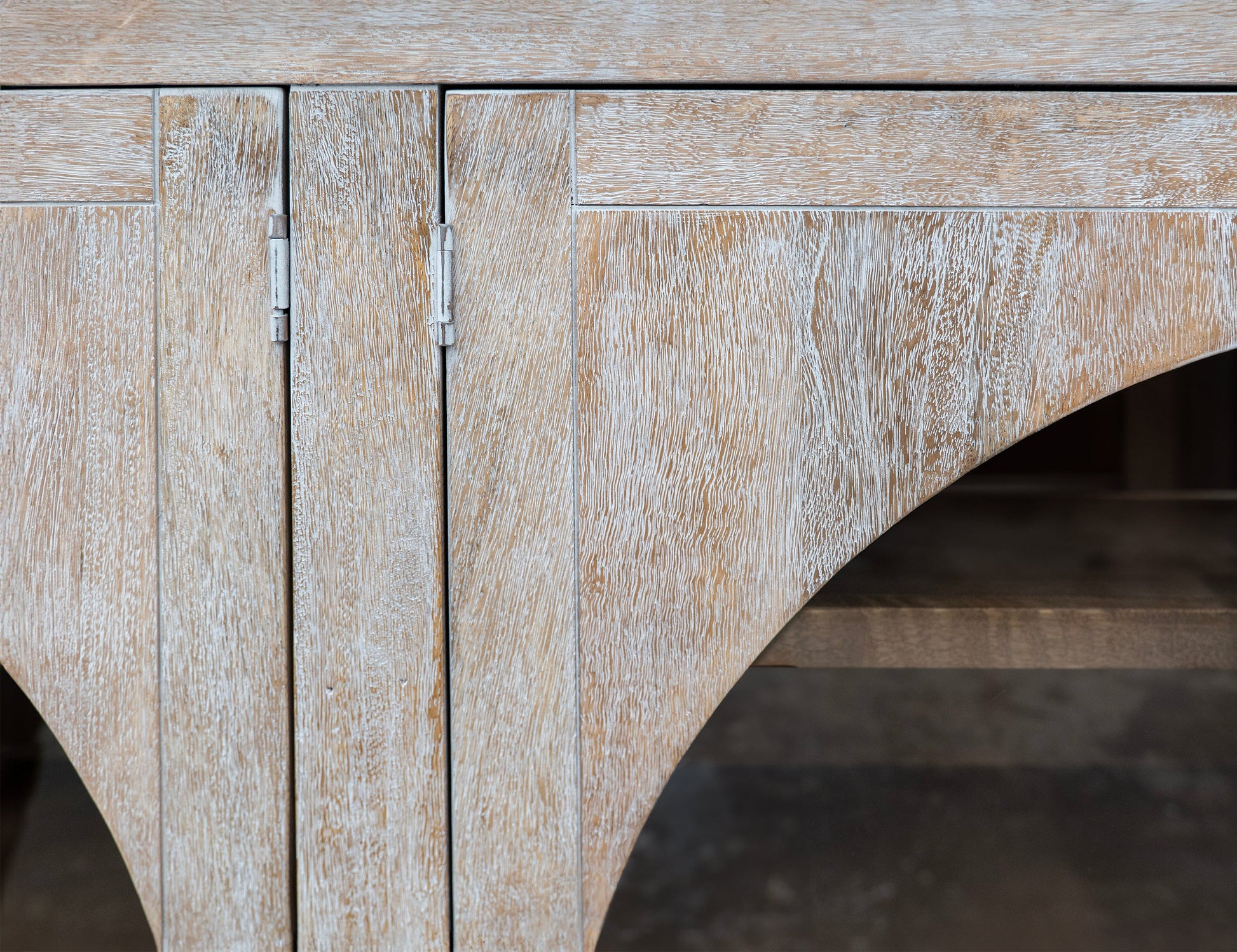 4 Door Console - White Wash