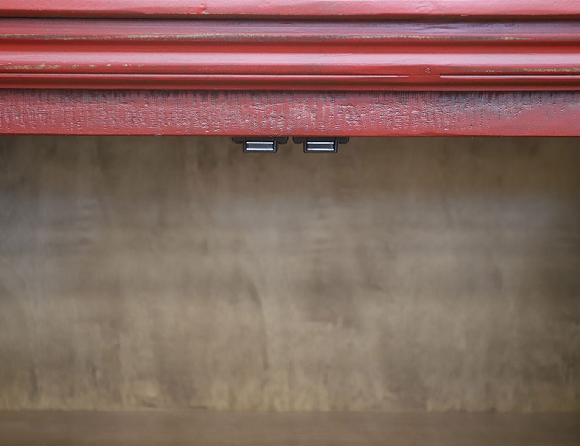 4 Doors Console - Red