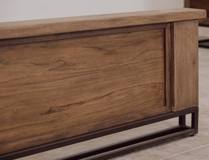 6/6 Eastern King Platform - Quartersawn Oak & Marooned Brown
