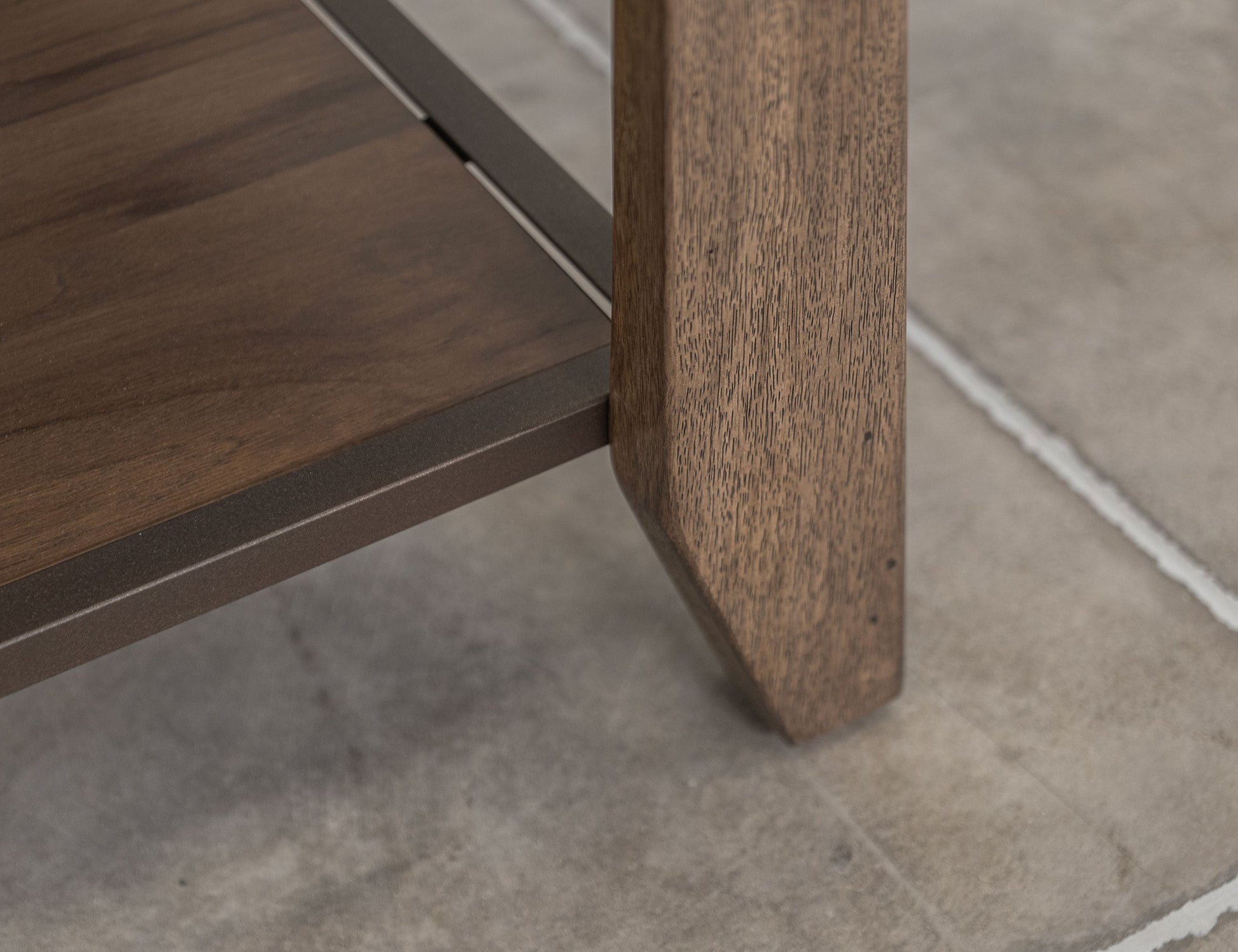 1 Drawer, 1 Shelf, End Table - Quartersawn Oak & Marooned Brown