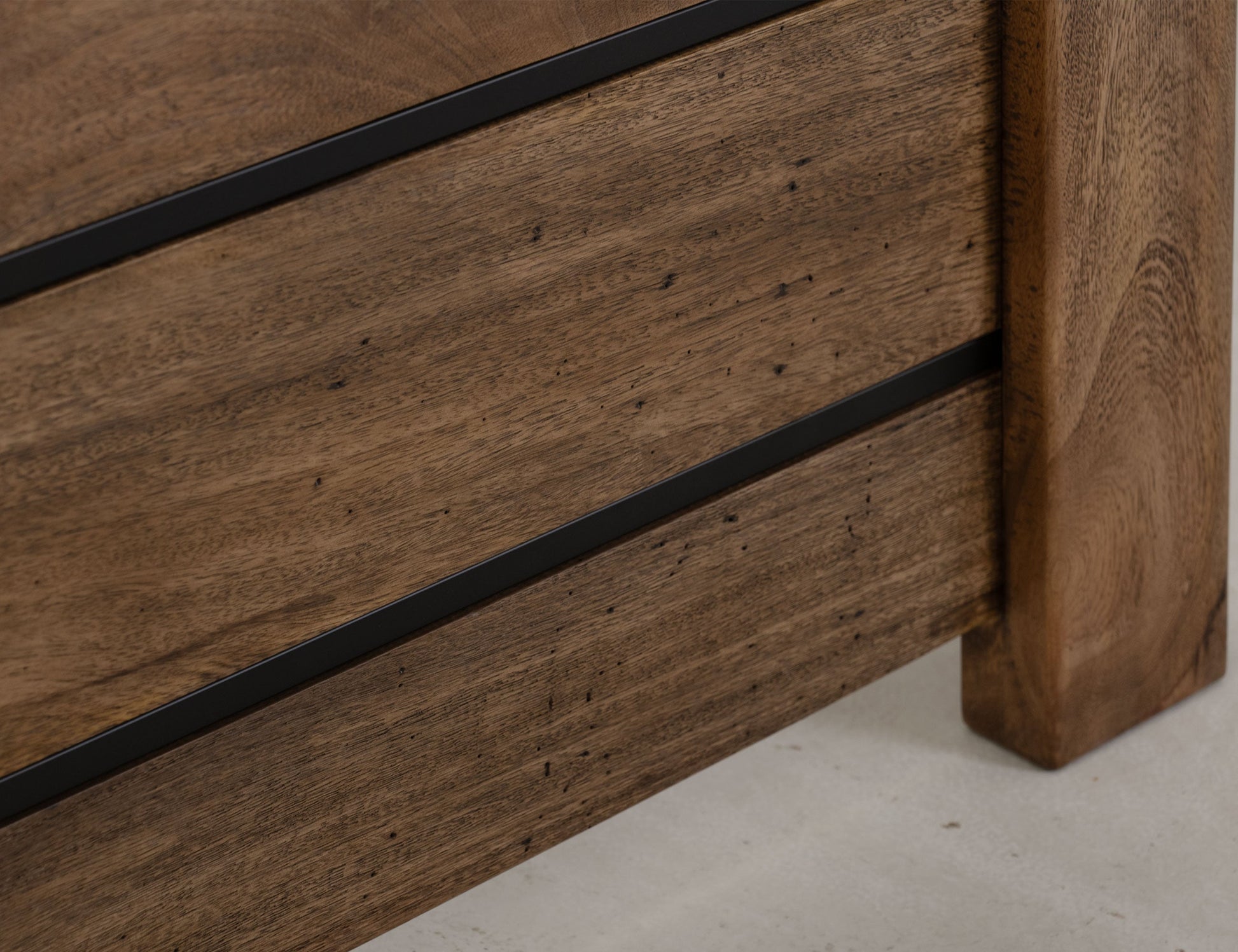 5/0 Queen Platform - Barrel Brown