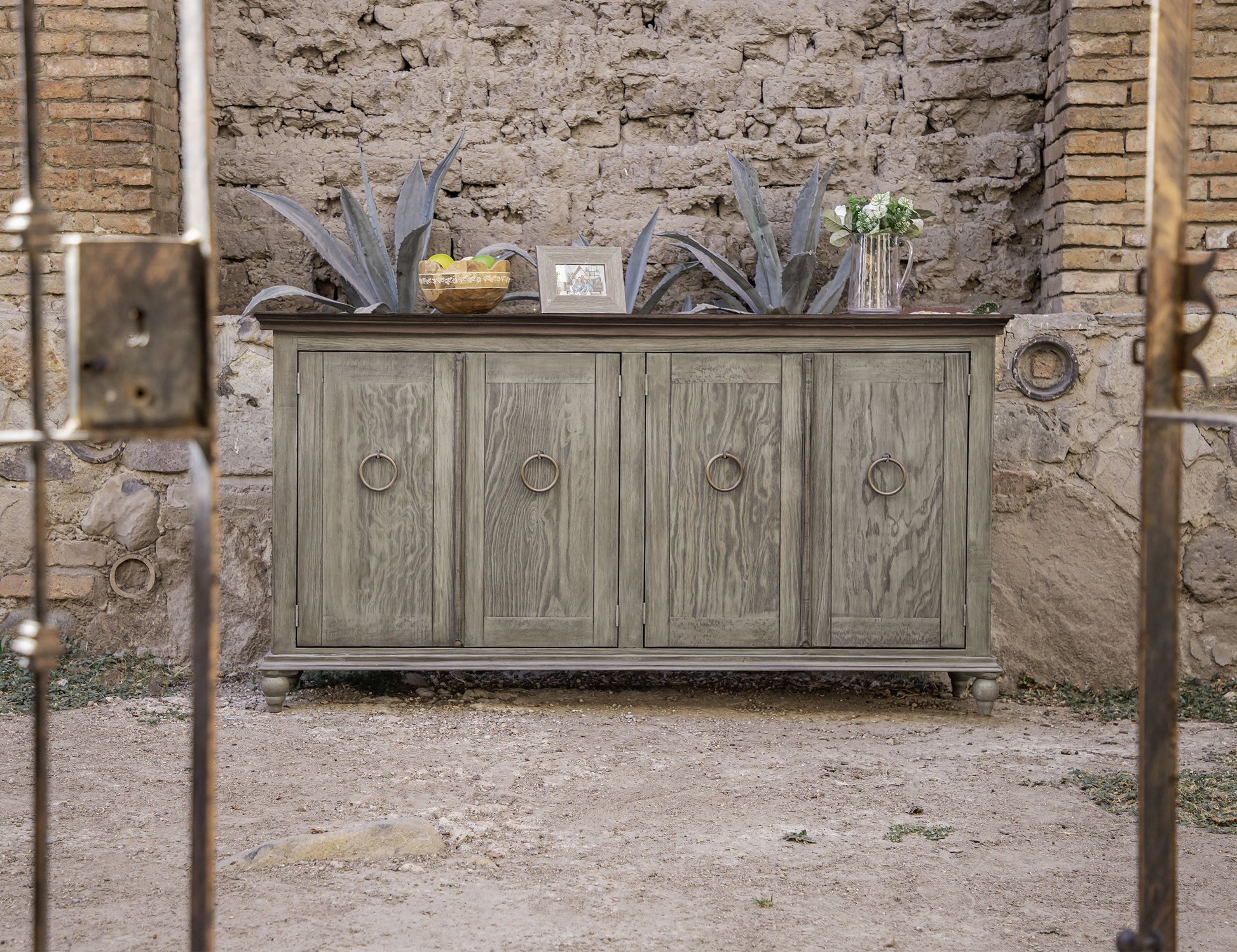4 Doors Console - Olive