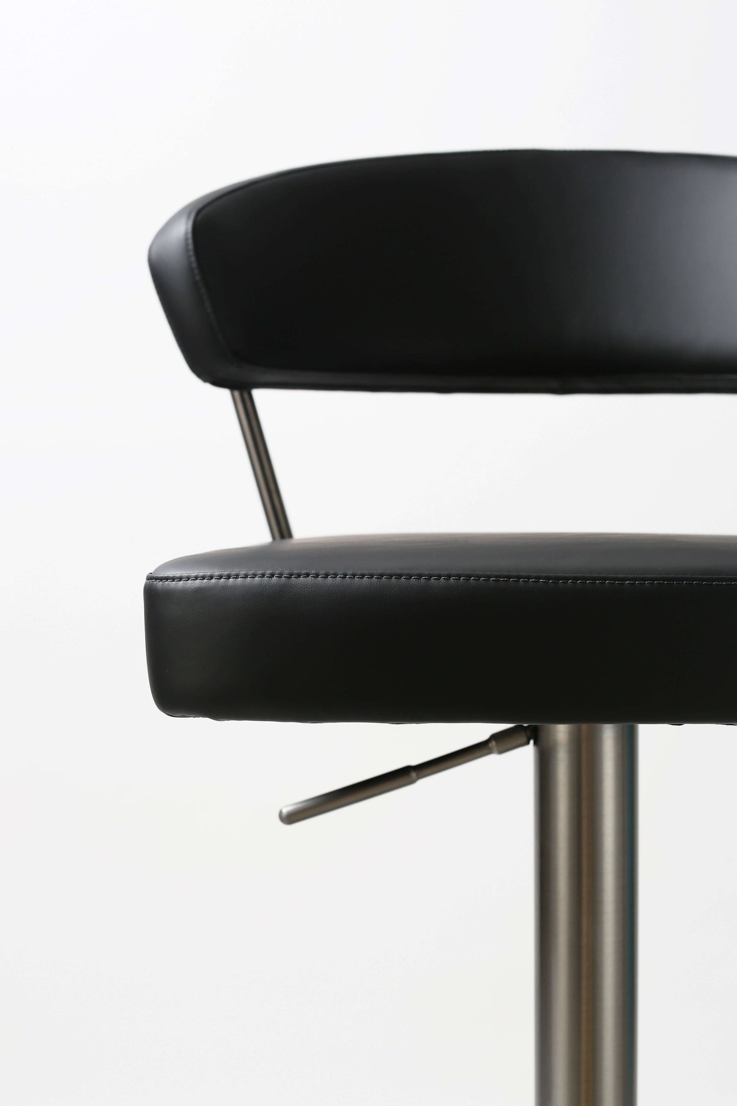 K C218A-930 Barstool