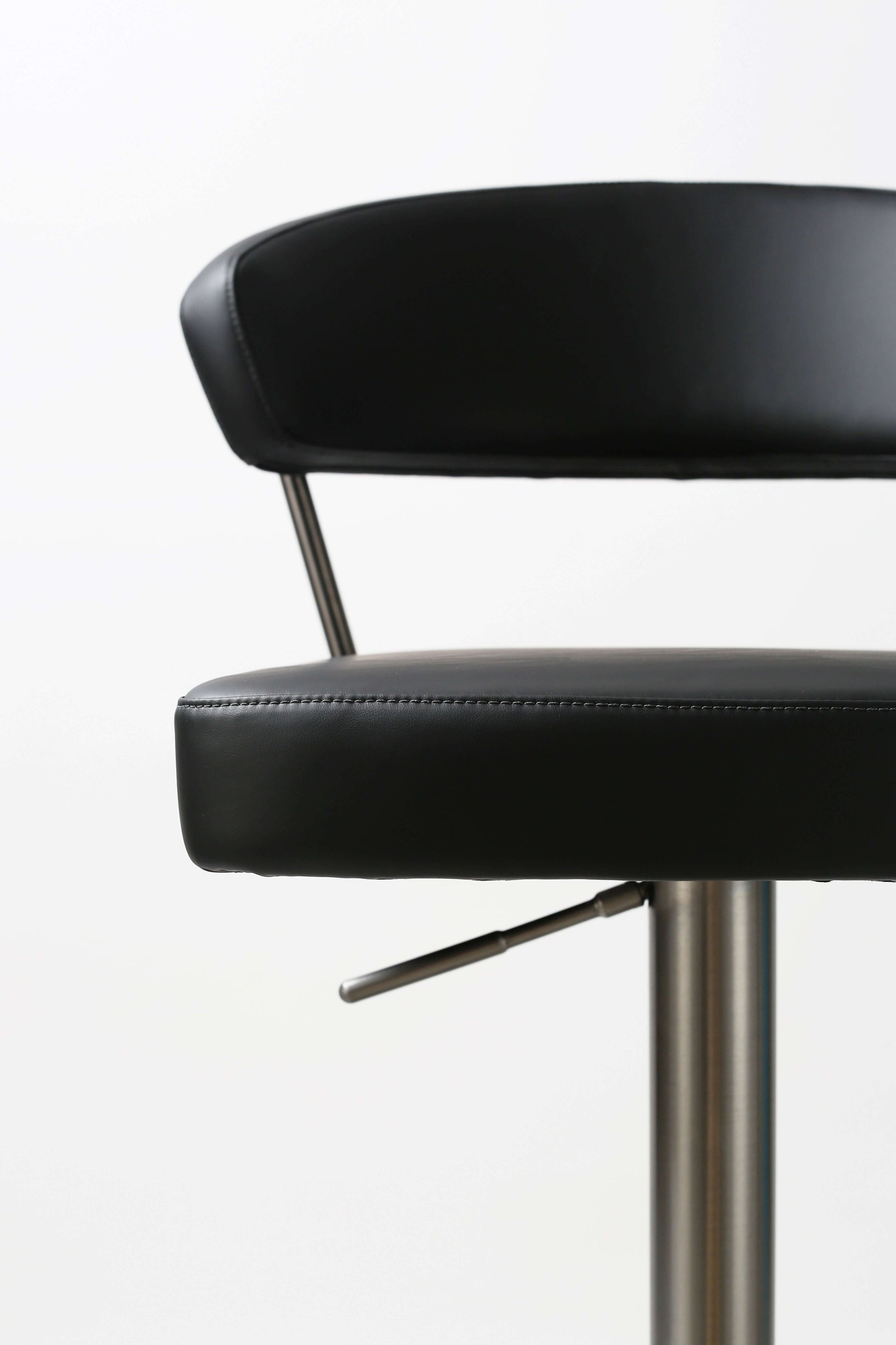 K C218A-930 Barstool