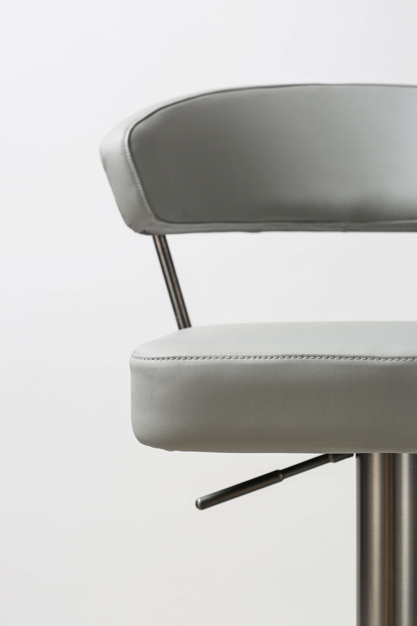 K C218A-930 Barstool