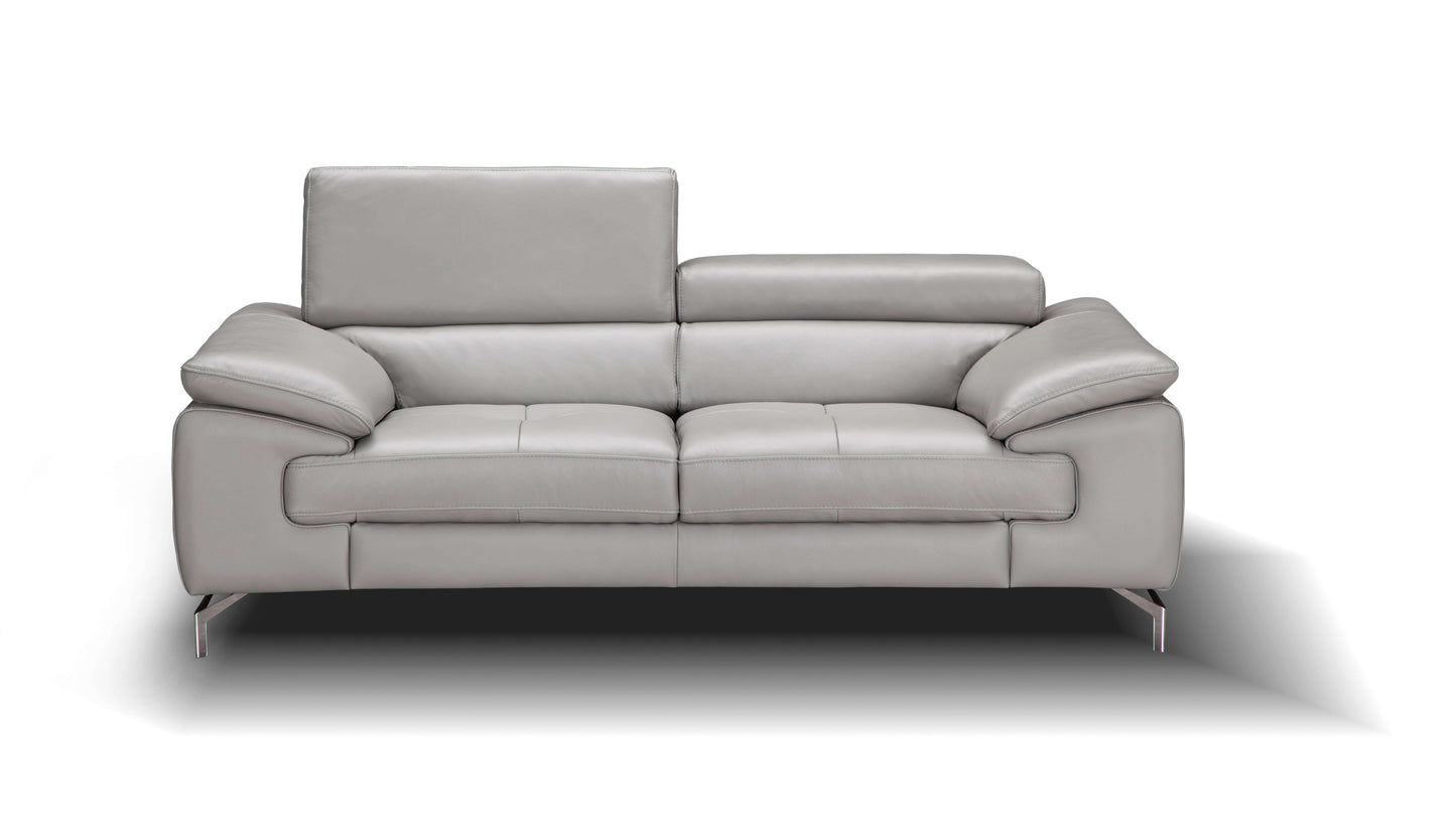 Liam Loveseat